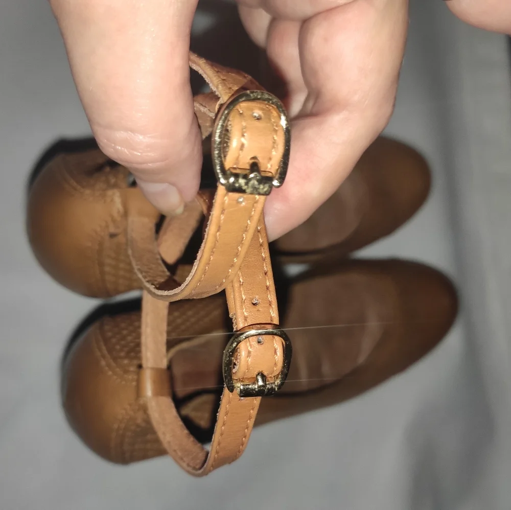 Corso Como Women's Harper Wedge Camel Leather 7.5